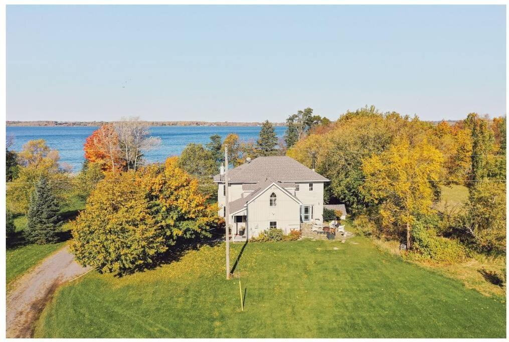 Willa Loyalist Lakehouse With Private Beach Bongards Zewnętrze zdjęcie